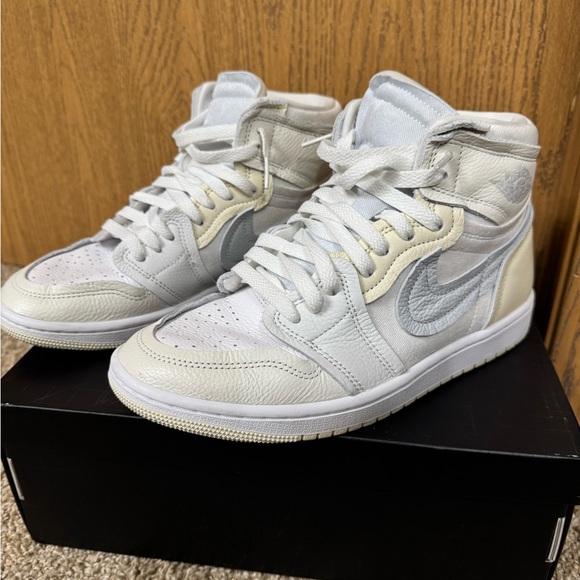Nike Jordan 1 High OG Method of Make Cream and White Size 8.5 - Picture 1 of 8